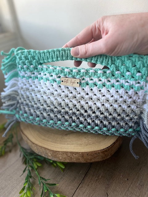 Braided Macrame Purse - in aqua, white and grey